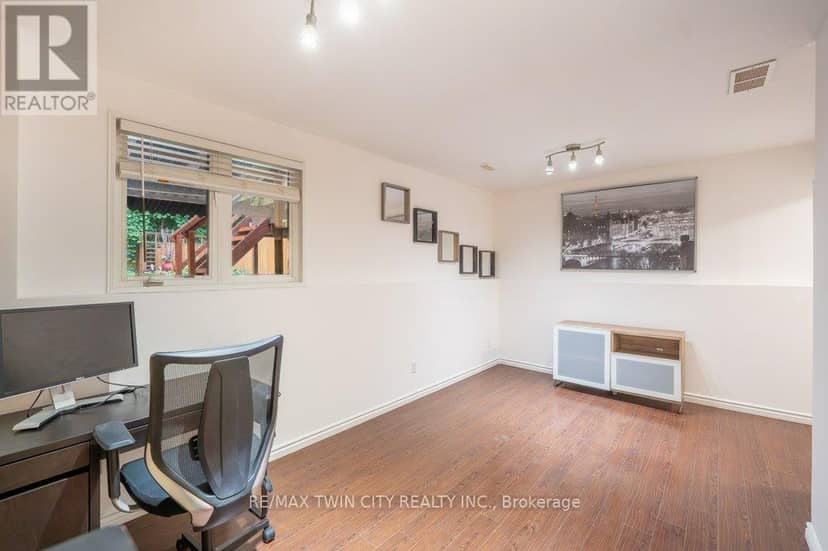 E33 - 110 Activa Avenue — photo 9 of 40