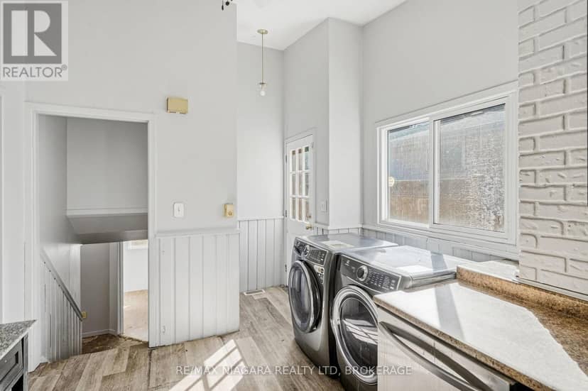 6916 Dolphin Street — photo 13 of 40