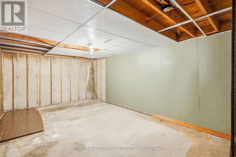 6916 Dolphin Street — photo 29 of 40