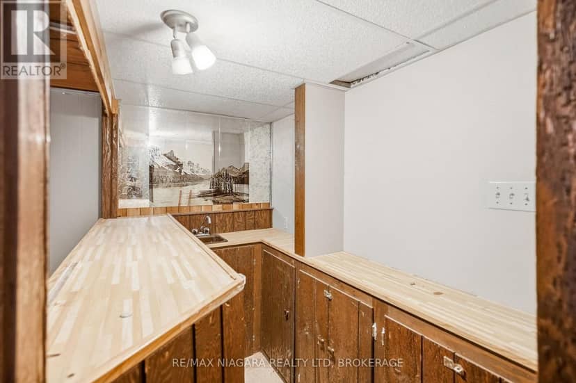 6916 Dolphin Street — photo 32 of 40