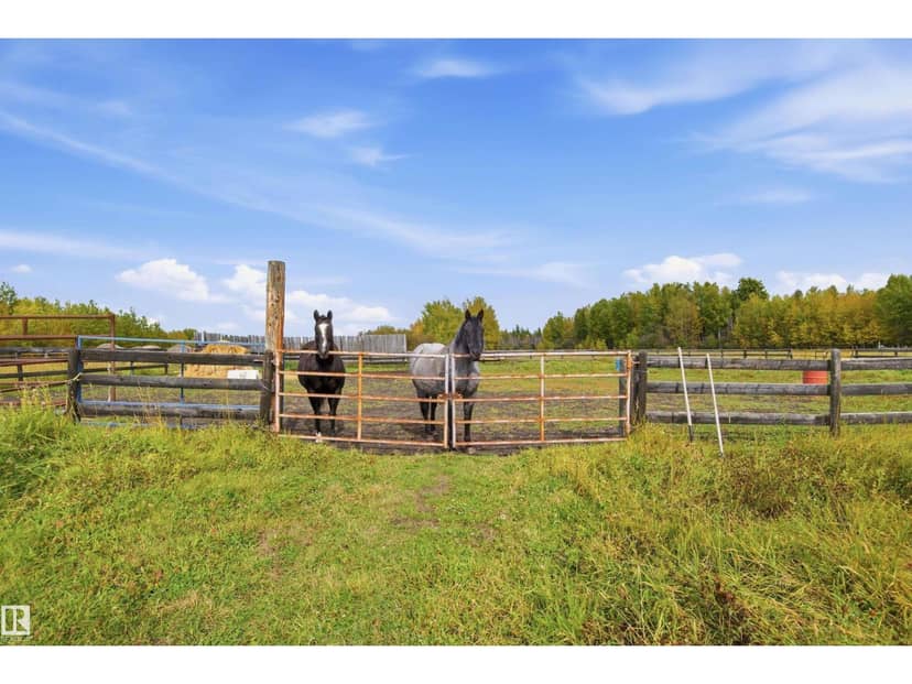 7526 Twp Rd 523 — photo 15 of 18