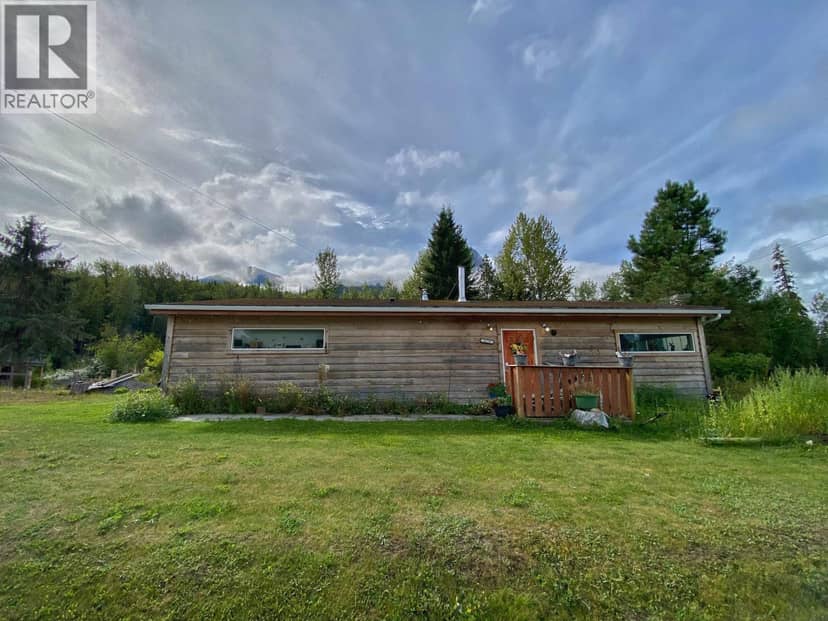 4210 15TH AVENUE, New Hazelton