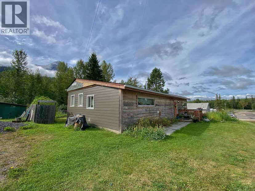 4210 15TH AVENUE, New Hazelton, photo 2