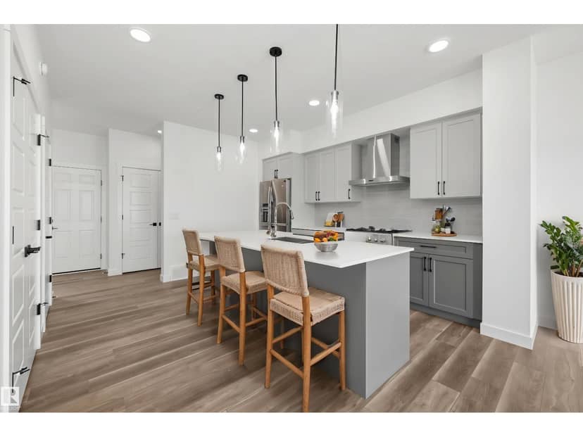 534 176 AV NE — photo 10 of 36