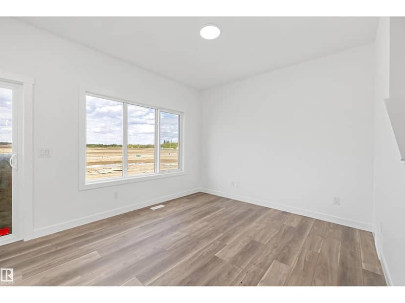534 176 AV NE — photo 14 of 36