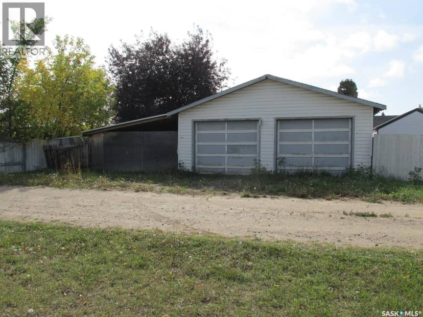617 8th AVENUE W, Nipawin, photo 2