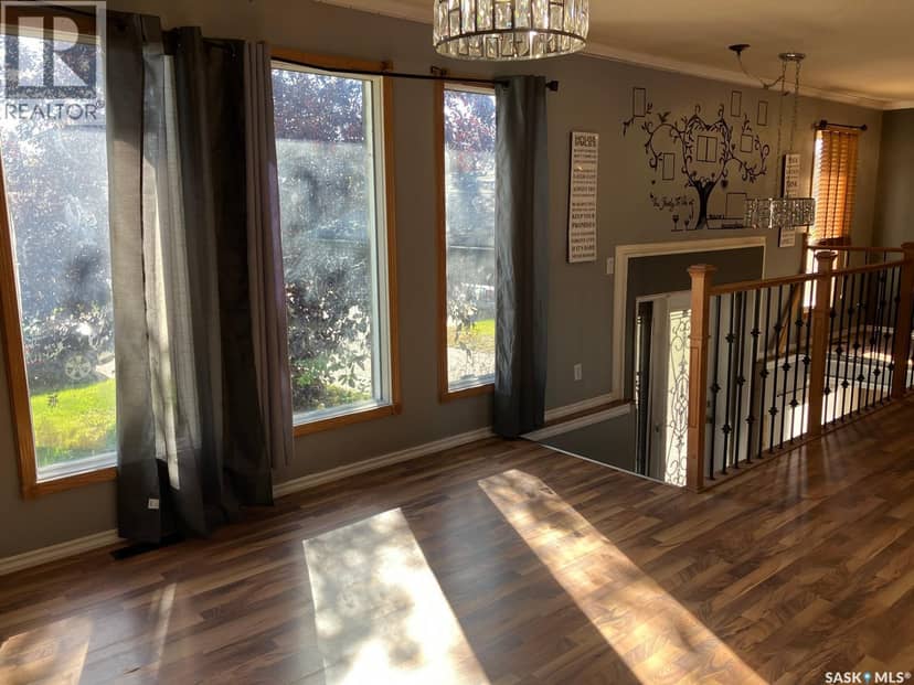617 8th AVENUE W, Nipawin, photo 4