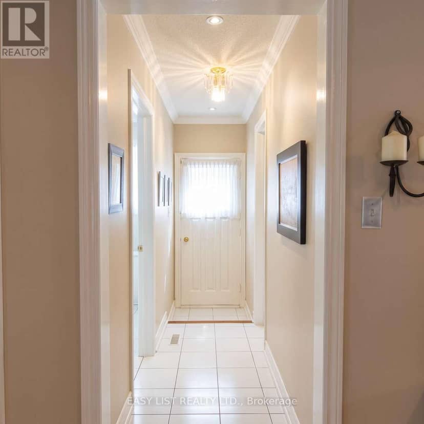 14 Gas Light Crescent — photo 12 of 40