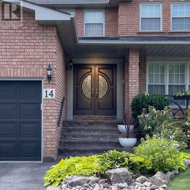 14 Gas Light Crescent — photo 3 of 40