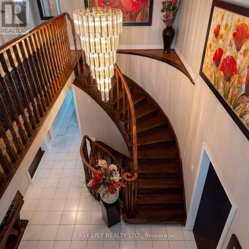 14 Gas Light Crescent — photo 8 of 40