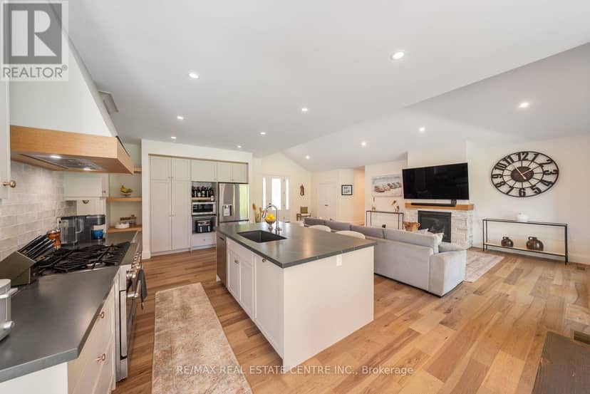 289 Centennial Drive — photo 17 of 40
