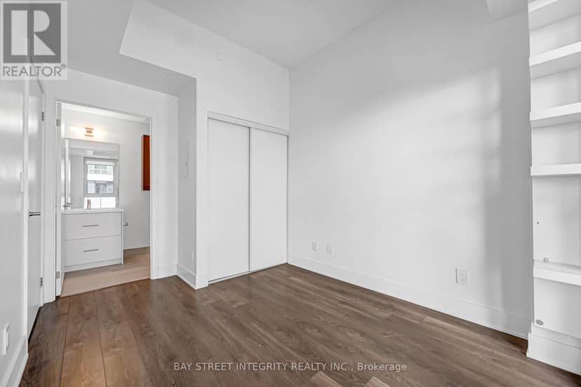 801 - 188 Fairview Mall Drive — photo 34 of 40
