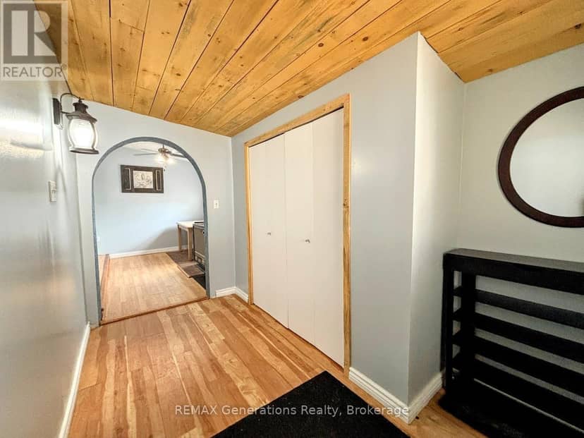 25 Coveney Street — photo 21 of 34