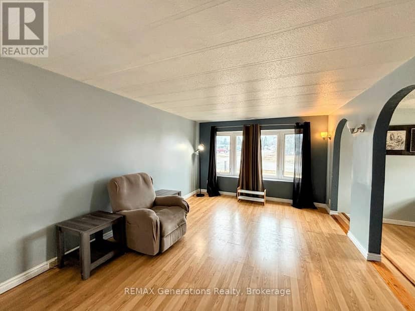 25 Coveney Street, Marathon, photo 6
