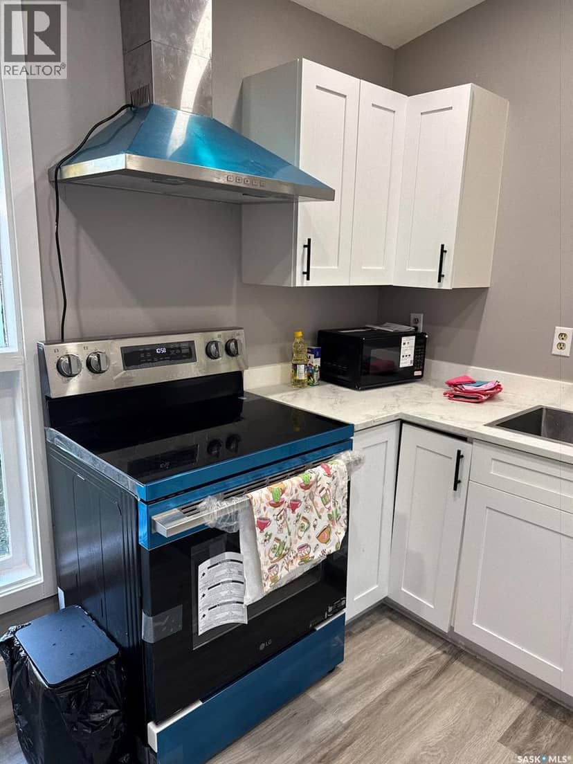 2905 Grant Road — photo 15 of 40