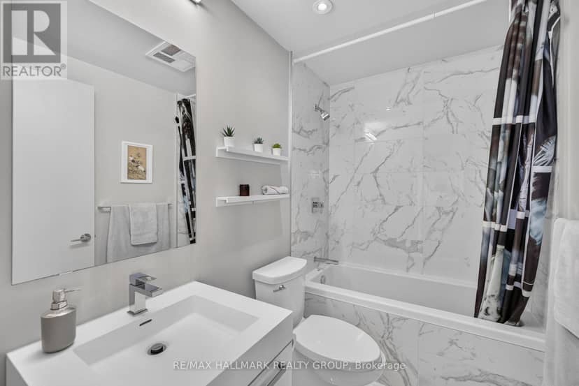 714 - 203 Catherine Street — photo 19 of 28