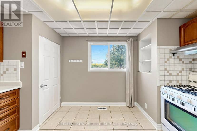 65 Walter Avenue — photo 11 of 40