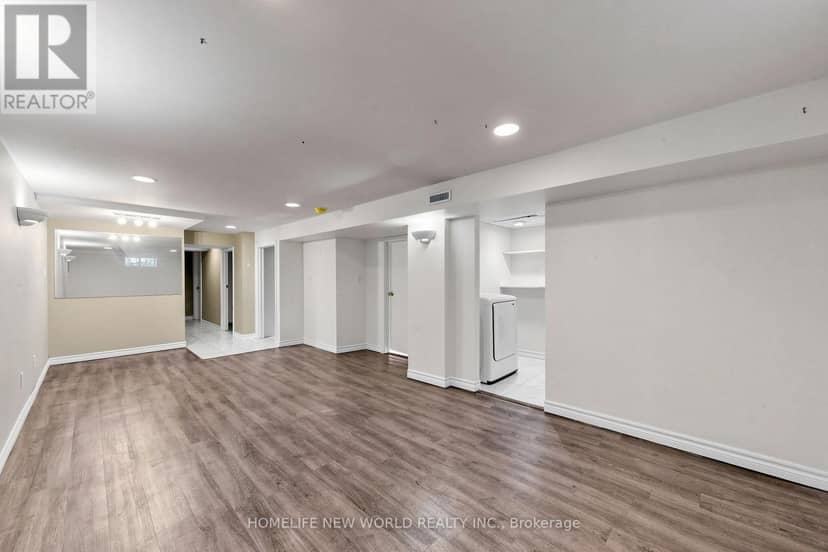 65 Walter Avenue — photo 26 of 40