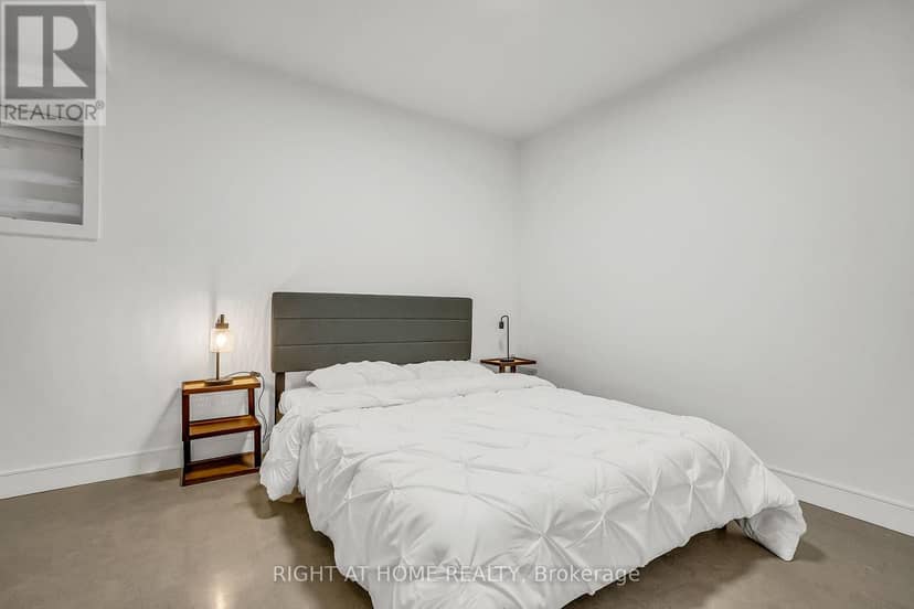 1169 Davenport Road — photo 12 of 40