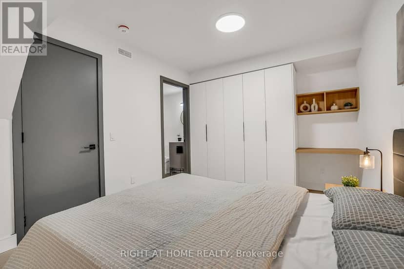 1169 Davenport Road — photo 26 of 40