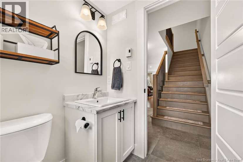 32 Rochefort Street — photo 6 of 40