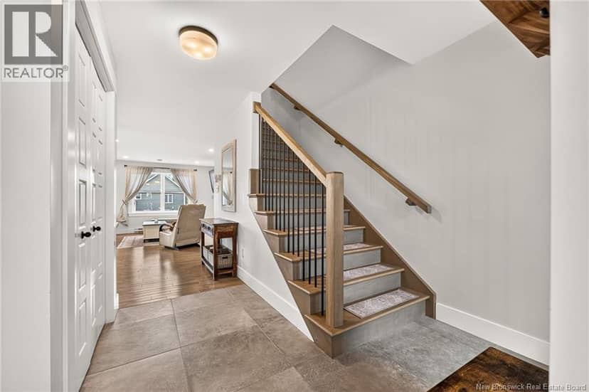 32 Rochefort Street — photo 2 of 40