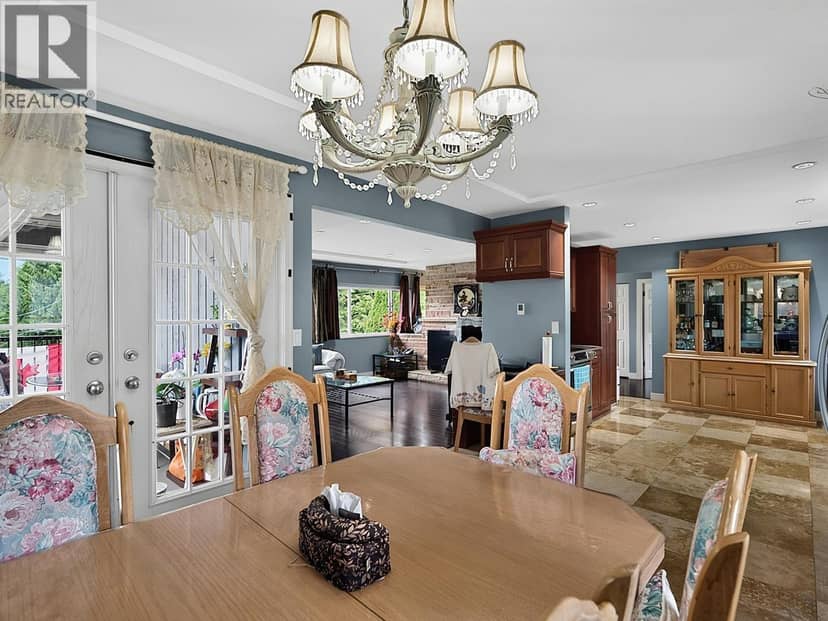 937 KINSAC STREET, Coquitlam, photo 6