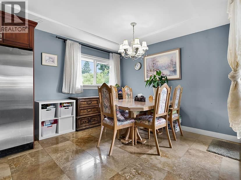 937 KINSAC STREET, Coquitlam, photo 5