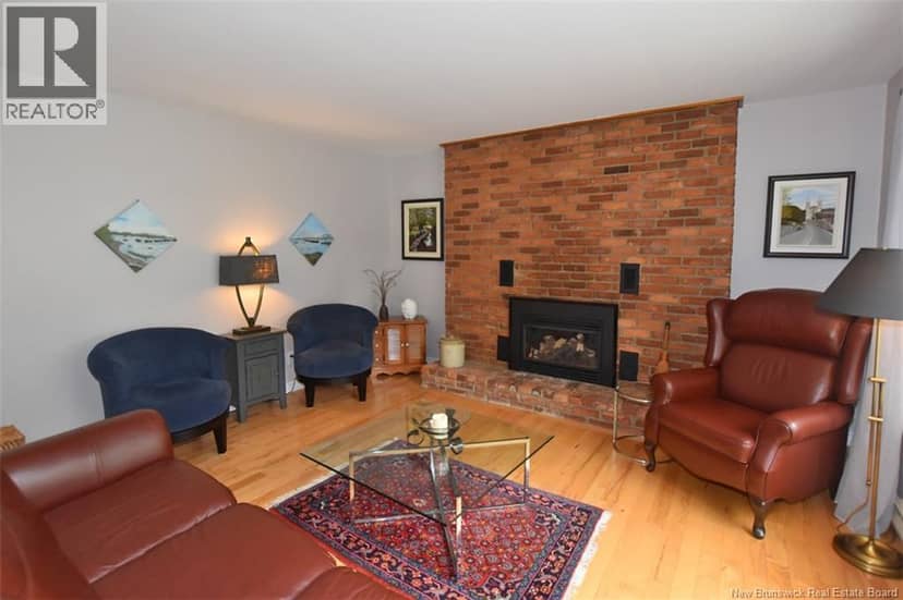 110 Woodbine Lane — photo 13 of 40