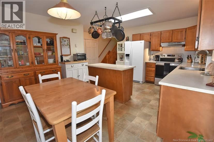 110 Woodbine Lane — photo 17 of 40