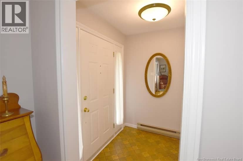 110 Woodbine Lane — photo 10 of 40