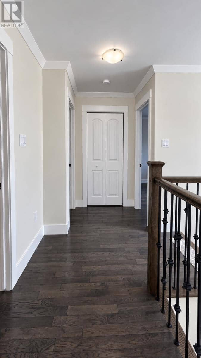 156 Harmsworth Drive — photo 18 of 26