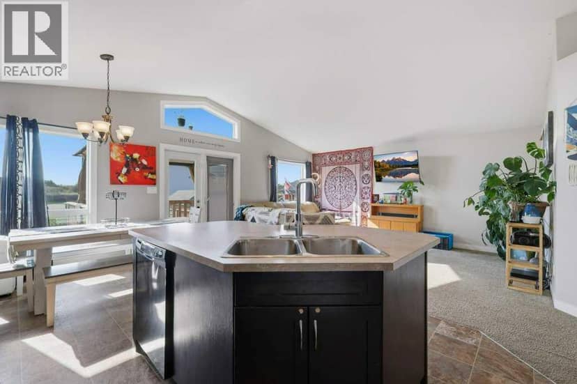 4407 54 Street, Rocky Mountain House, photo 8