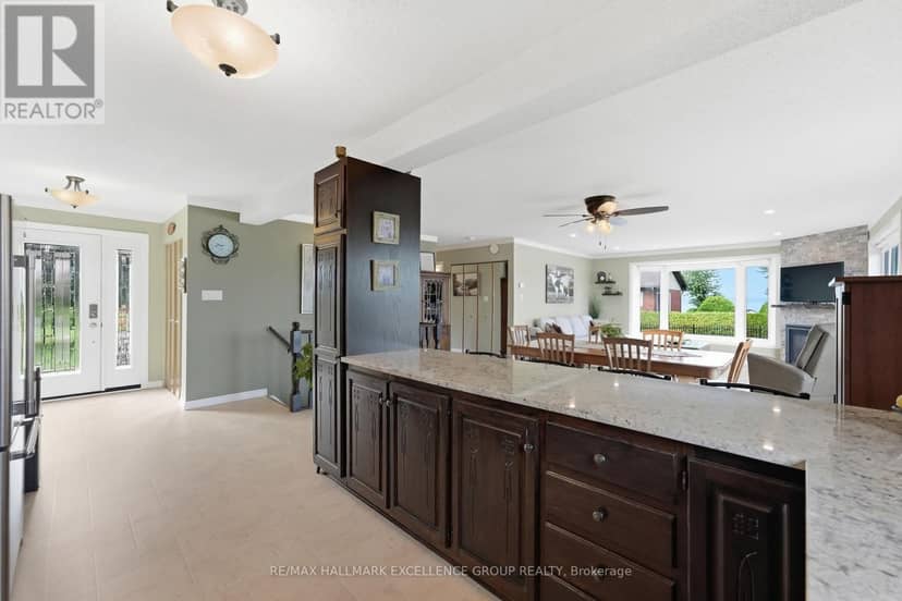 2570 Woods Street — photo 18 of 40