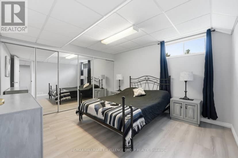 2570 Woods Street — photo 33 of 40
