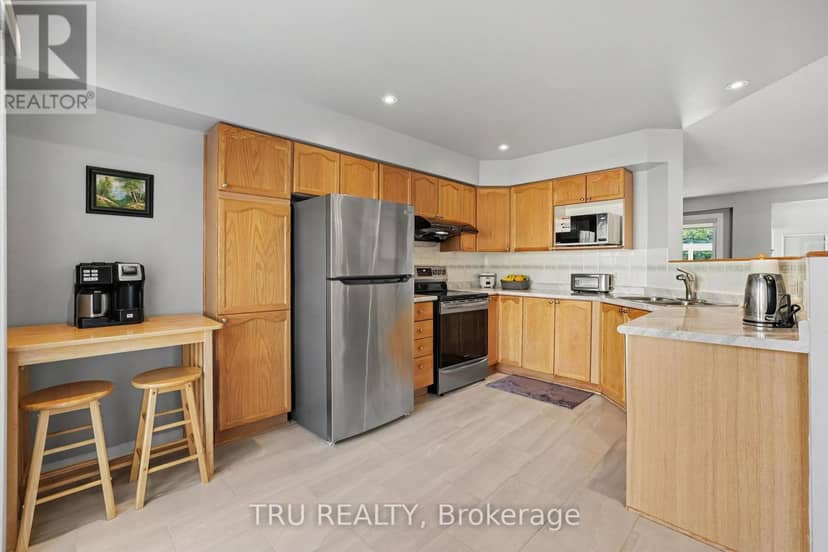 4645 Ogilvie Walk Crescent — photo 10 of 30