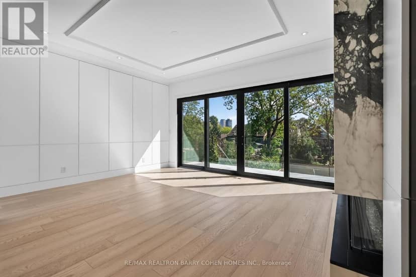 119 Glengrove Avenue W — photo 16 of 40