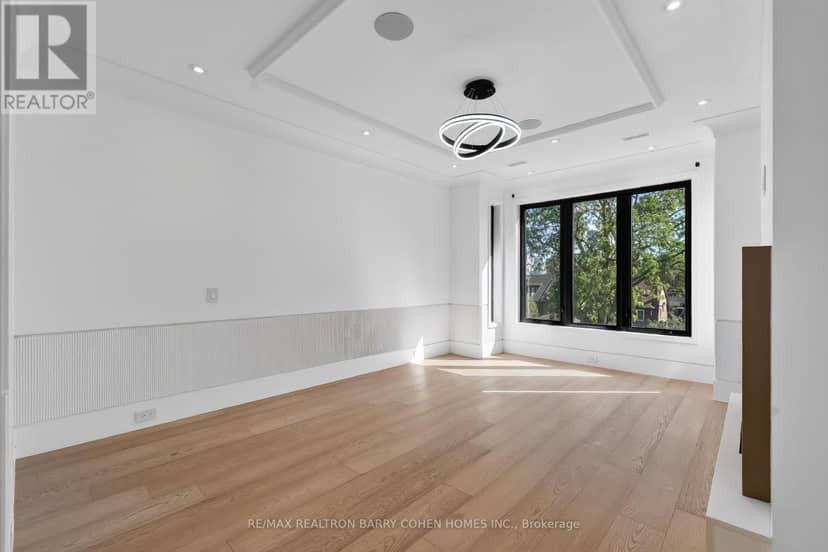 119 Glengrove Avenue W — photo 21 of 40