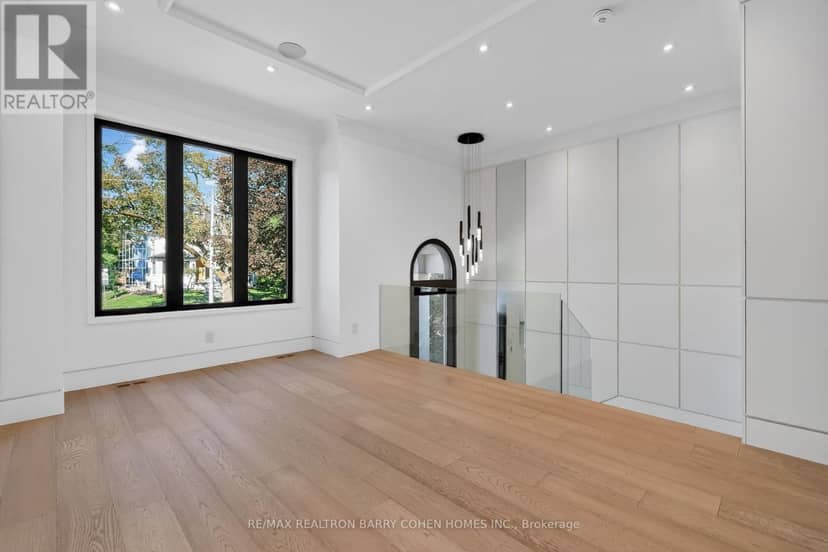 119 Glengrove Avenue W, Toronto, photo 3