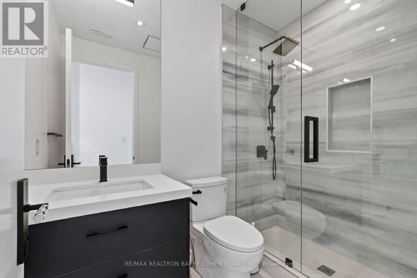 119 Glengrove Avenue W — photo 36 of 40