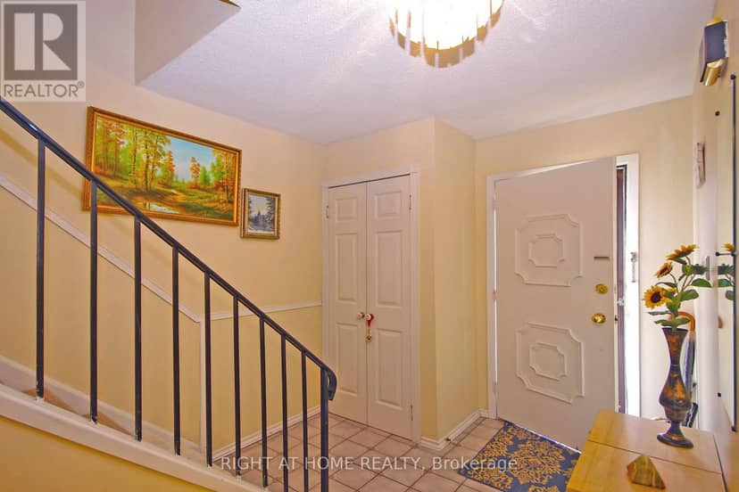 53 - 1055 Shawnmarr Road — photo 4 of 28