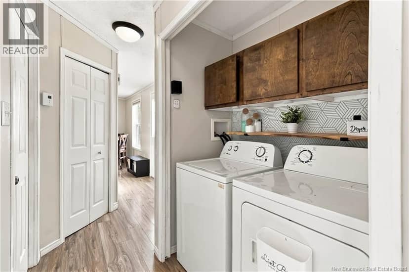 590 Champlain Street — photo 21 of 40