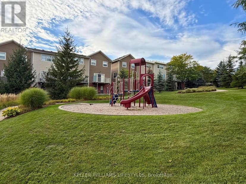 59 - 1850 Beaverbrook Avenue — photo 27 of 32