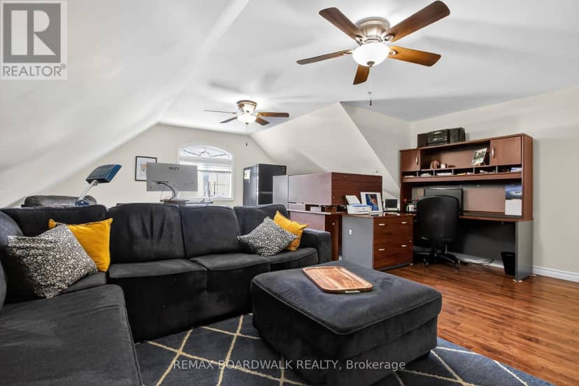 375 Quartz Avenue — photo 14 of 32