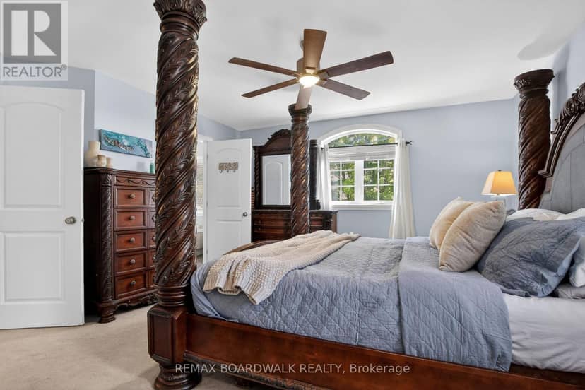 375 Quartz Avenue — photo 16 of 32
