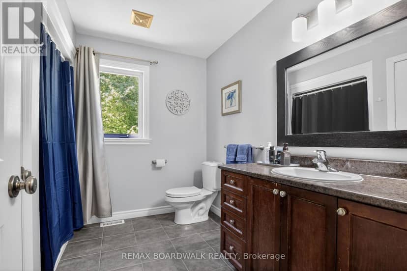 375 Quartz Avenue — photo 21 of 32