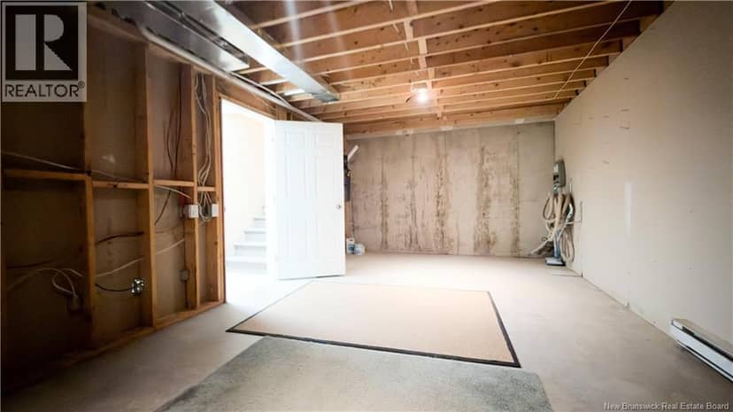 100 Firmin Crescent — photo 40 of 40