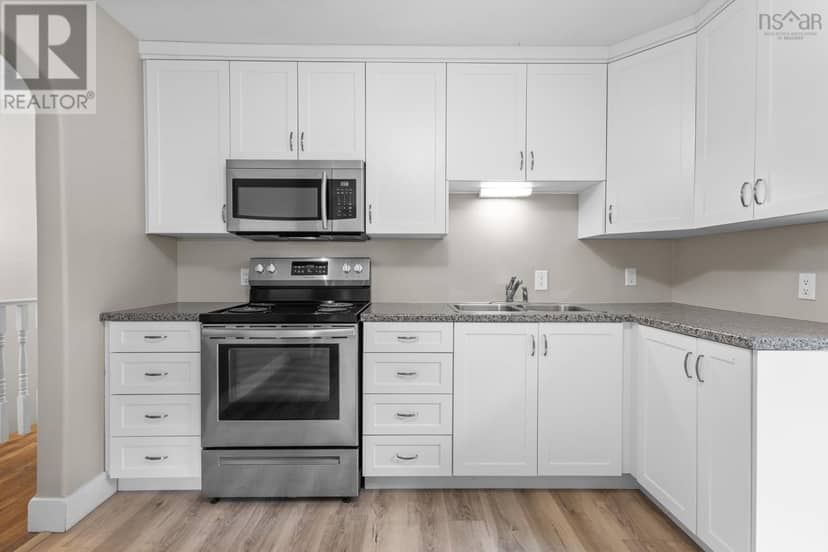 7 Jackson Drive — photo 6 of 40