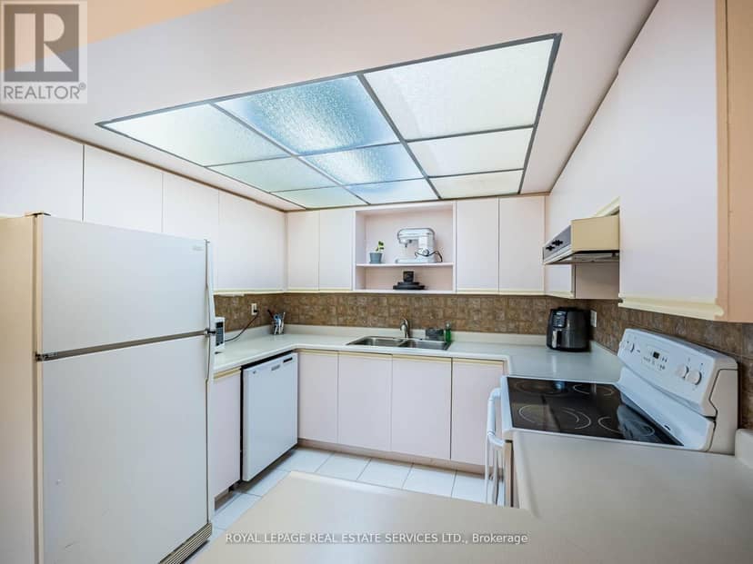 512 - 310 Mill Street S — photo 14 of 40