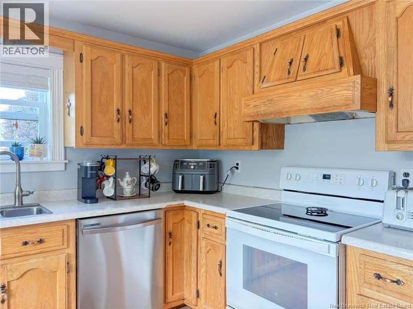 835 Central Street — photo 18 of 40